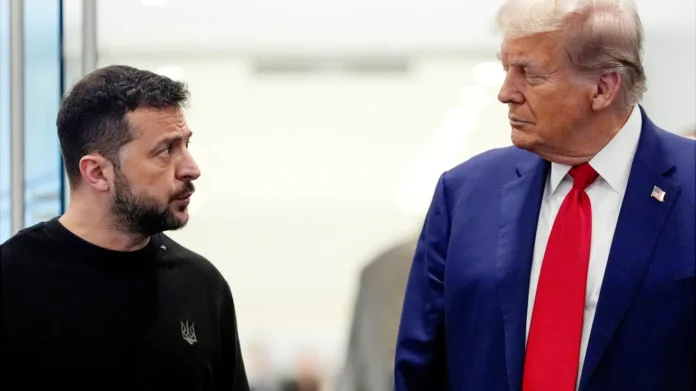 Volodímir Zelenski y Donald Trump. Crédito: Julia Demaree Nikhinson | AP