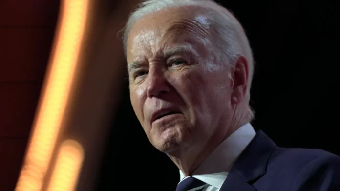 Biden conmutó también las penas de 37 de los 40 condenados a muerte a nivel federal, convirtiendo sus castigos en cadena perpetua, e indultó a su hijo Hunter. Crédito: Manuel Balce Ceneta | AP